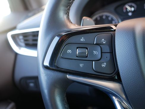 Used 2023 Buick Enclave Essence image 28