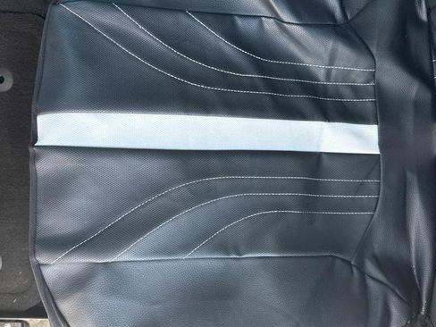 Used 2013 Toyota Camry LE image 28