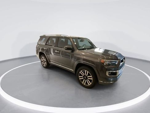 Used 2019 Toyota 4Runner Limited AWD/4WD image 4