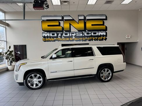 Used 2015 Cadillac Escalade ESV Premium AWD/4WD image 66