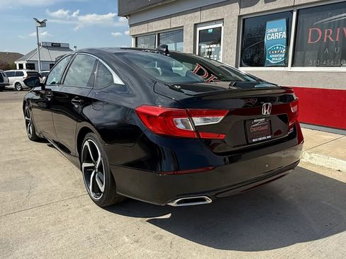 Used 2018 Honda Accord Sport image 4