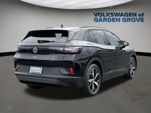 Used 2023 Volkswagen ID.4 S image 7