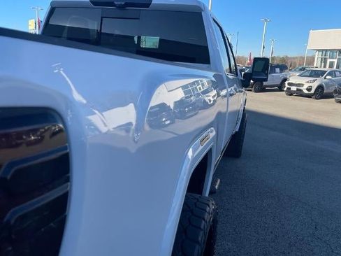 Used 2024 GMC Sierra 2500 Denali Ultimate image 21