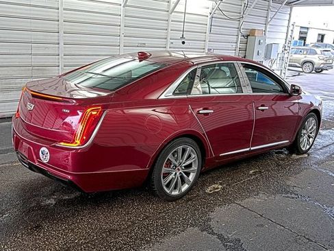 Used 2018 Cadillac XTS FWD image 3
