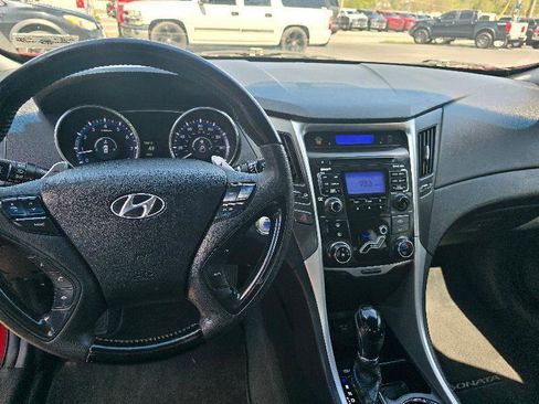 Used 2011 Hyundai Sonata SE FWD image 7