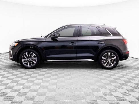 Used 2023 Audi Q5 2.0T Premium w/ Convenience Package AWD/4WD image 2