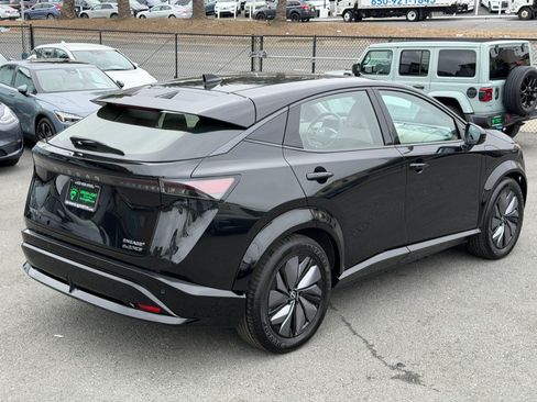 Used 2024 Nissan Ariya AWD image 5
