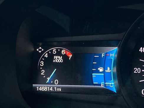 Used 2020 Ford Edge SEL FWD image 11