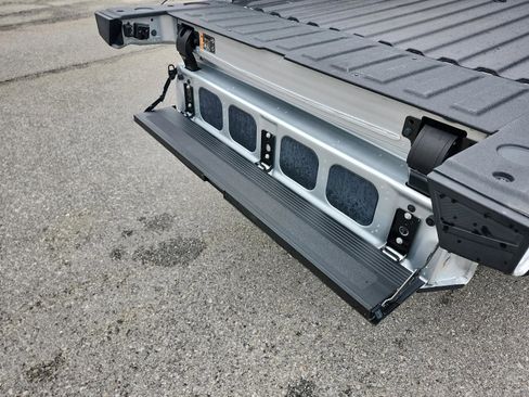 Used 2022 GMC Sierra 2500 Denali w/ Denali Ultimate Package image 14