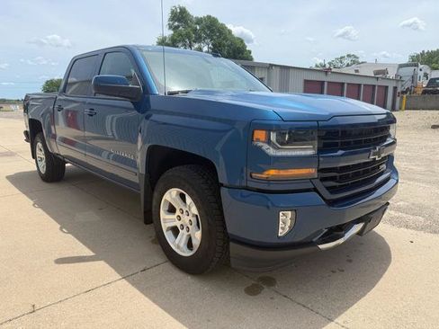 Used 2018 Chevrolet Silverado 1500 LT w/ All Star Edition AWD/4WD image 6