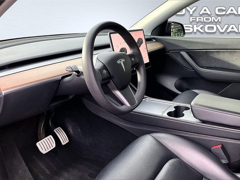 Used 2022 Tesla Model Y Performance image 14