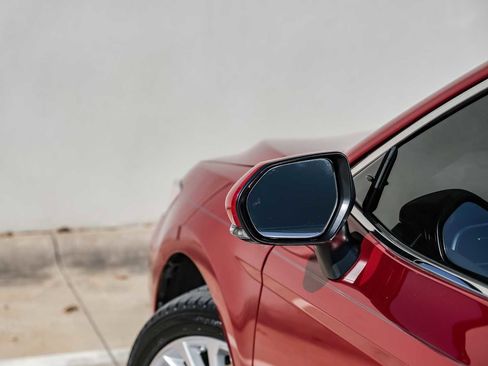 Used 2018 Toyota Camry XLE image 41