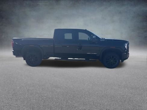 Used 2024 GMC Sierra 2500 AT4 w/ AT4 Preferred Package AWD/4WD image 7