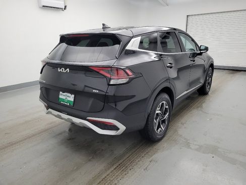 Used 2023 Kia Sportage LX AWD/4WD image 9