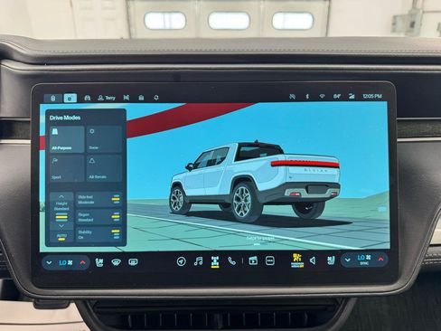 Used 2025 Rivian R1T Adventure AWD/4WD image 24