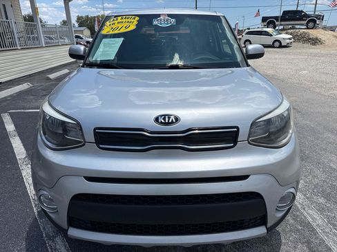 Used 2019 Kia Soul + FWD image 10