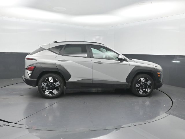 Used 2025 Hyundai Kona SEL FWD image 27