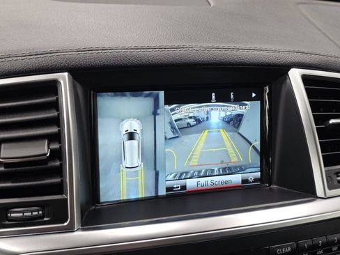 Used 2015 Mercedes-Benz GL 450 4MATIC image 39