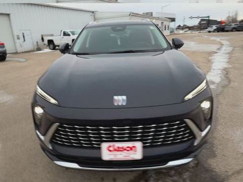 New 2026 Buick Envision Avenir image 3