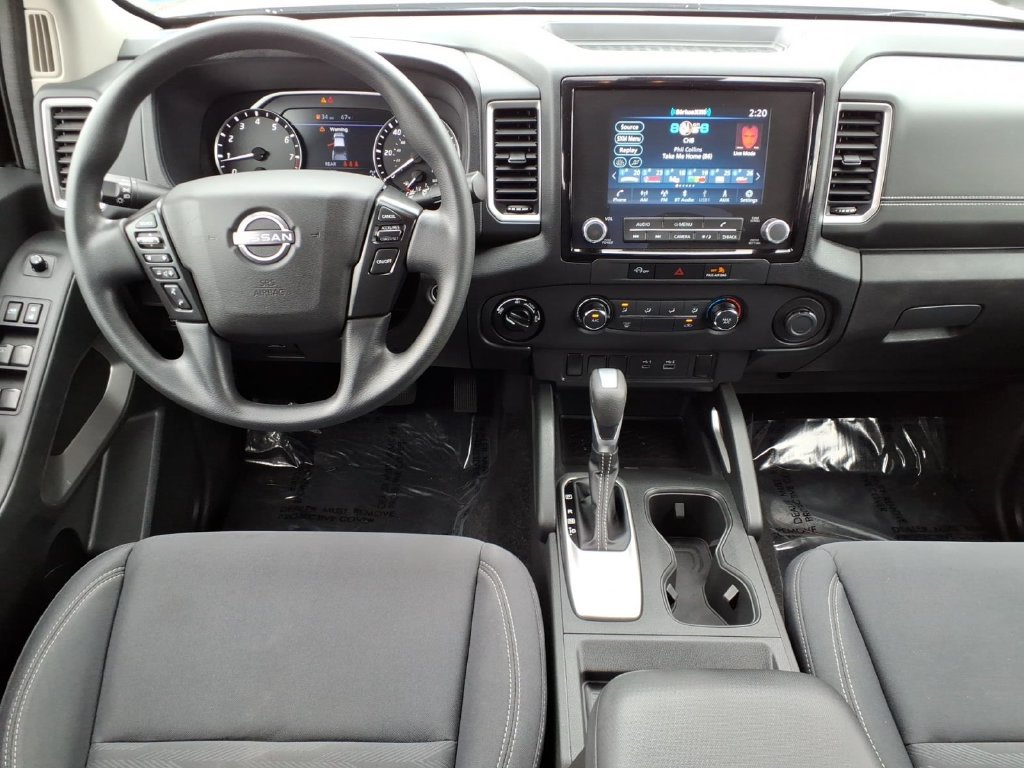 Certified 2023 Nissan Frontier SV w/ Tow Package AWD/4WD image 14