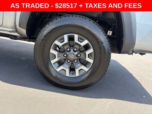 Used 2021 Toyota Tacoma TRD Off-Road AWD/4WD image 10