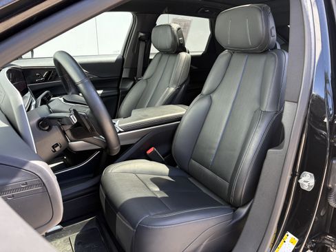 Used 2024 Cadillac Lyriq Sport w/ LPO, Floor Liner Package AWD/4WD image 11