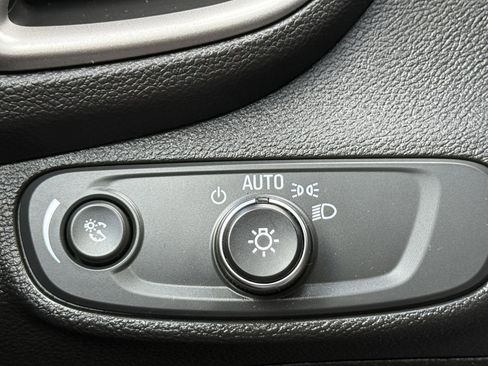 Used 2019 Chevrolet Trax LS image 13