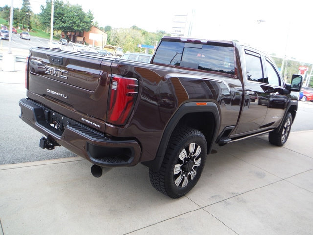Used 2024 GMC Sierra 3500 Denali AWD/4WD image 19
