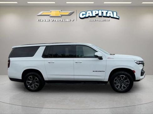 Used 2024 Chevrolet Suburban Z71 w/ Luxury Package AWD/4WD image 6