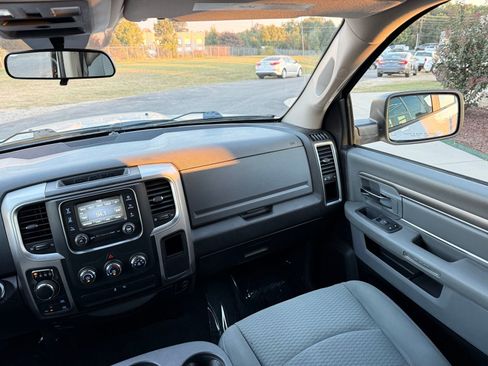 Used 2020 RAM 1500 Classic SLT image 13