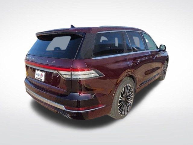 Used 2023 Lincoln Aviator Black Label AWD/4WD image 9