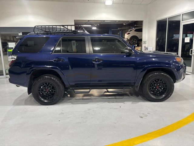 Used 2021 Toyota 4Runner Venture w/ Moonroof Package AWD/4WD image 8