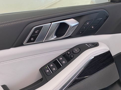 New 2026 BMW X5 xDrive40i w/ M Sport Package image 24