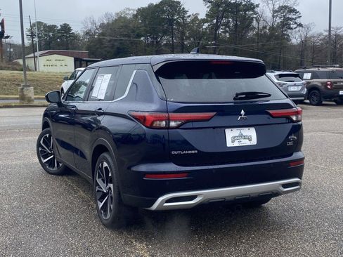 Used 2022 Mitsubishi Outlander SE image 5