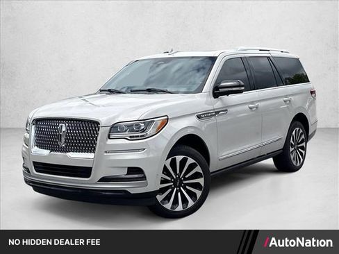 Used 2024 Lincoln Navigator Reserve AWD/4WD image 1