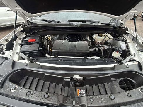 Used 2021 Chevrolet Tahoe Z71 w/ Z71 Signature Package image 24