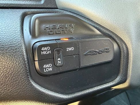 Used 2019 RAM 2500 Big Horn AWD/4WD image 25