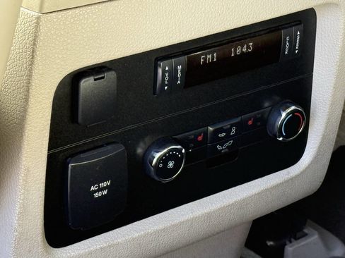 Used 2015 Lincoln Navigator 4WD image 17