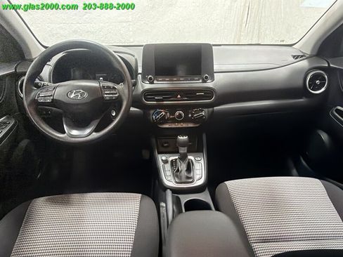 Used 2023 Hyundai Kona SE AWD/4WD image 6