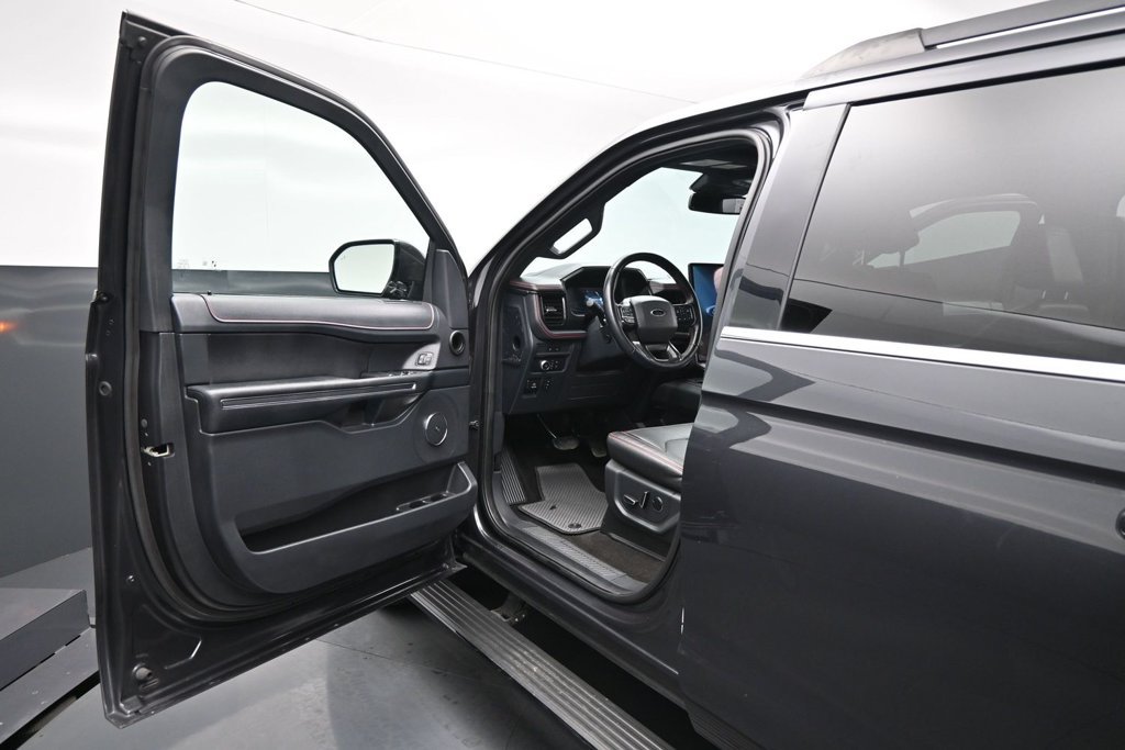 Used 2022 Ford Expedition Max Limited AWD/4WD image 8