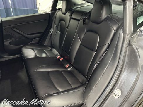 Used 2019 Tesla Model 3 Long Range AWD/4WD image 9