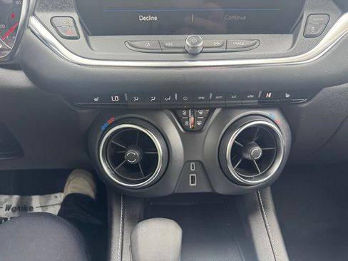 Used 2024 Chevrolet Blazer LT image 20