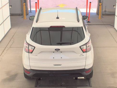 Used 2018 Ford Escape SE w/ SE Sport Appearance Package AWD/4WD image 6