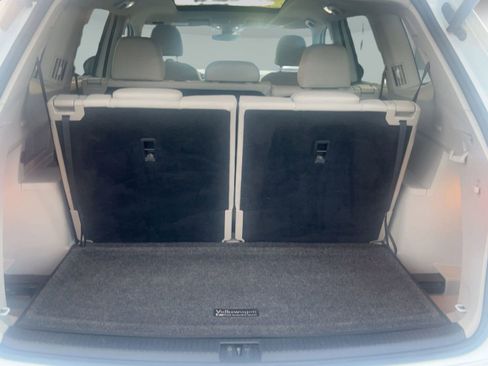 Used 2021 Volkswagen Atlas SEL Premium image 28