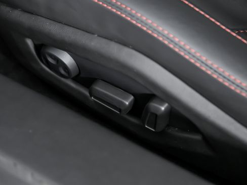 Used 2020 Lamborghini Huracan EVO image 25