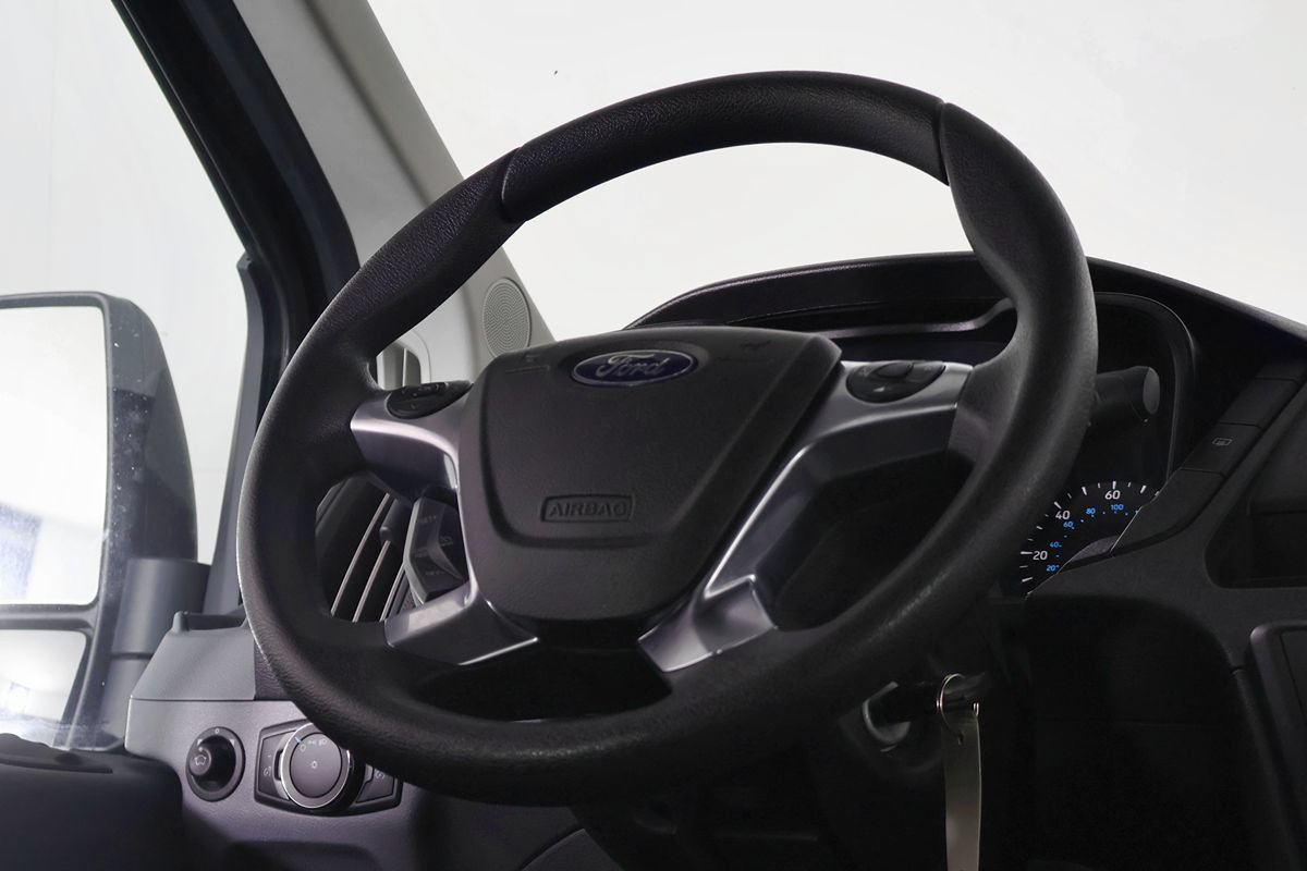 Used 2018 Ford Transit 350 XL RWD image 24