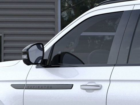 New 2025 Lincoln Navigator L Reserve w/ Jet Appearance Package AWD/4WD image 20