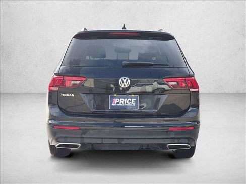 Used 2021 Volkswagen Tiguan S FWD image 3