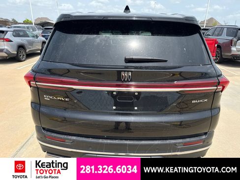 Used 2025 Buick Enclave Preferred AWD/4WD image 6