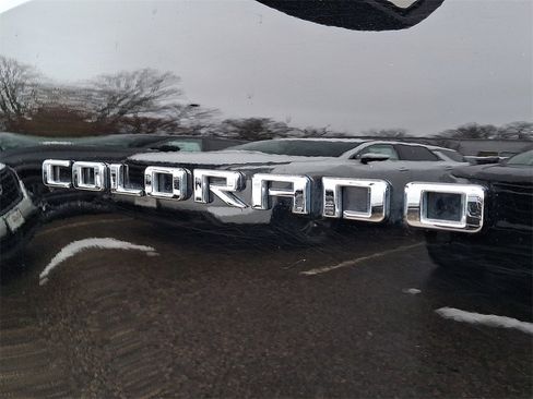 Used 2024 Chevrolet Colorado ZR2 w/ Safety Package image 31